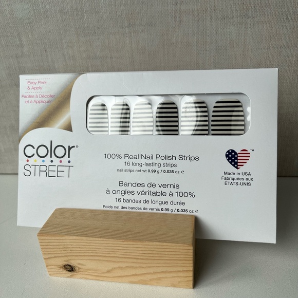 Between The Lines 💅✨ Color STREET NEW Sealed - Long Lasting Nail Polish Strips - Picture 5 of 9